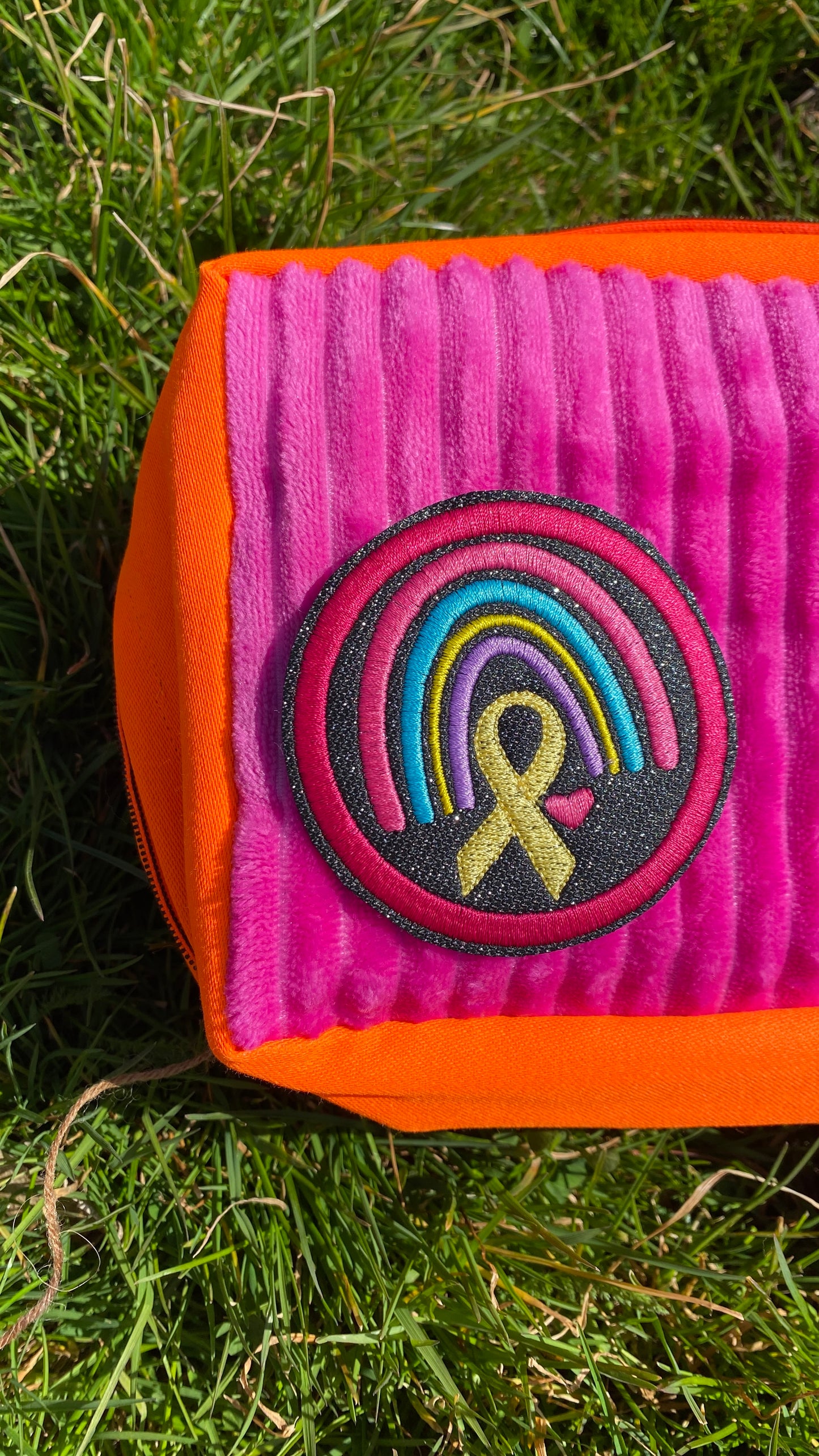 KathieKreativ_Regenbogen_Handmade_patch_Aufnaeher_Applikation_Stickdatei_sticken_naehen