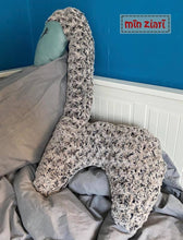 Laden Sie das Bild in den Galerie-Viewer, SM: #AlpakaLama Kissen/Kuschelfreund (+Lizenz)