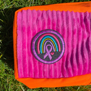 Patch: Adenomyose Regenbogen Aufnäher 7cm - Rosa Rand
