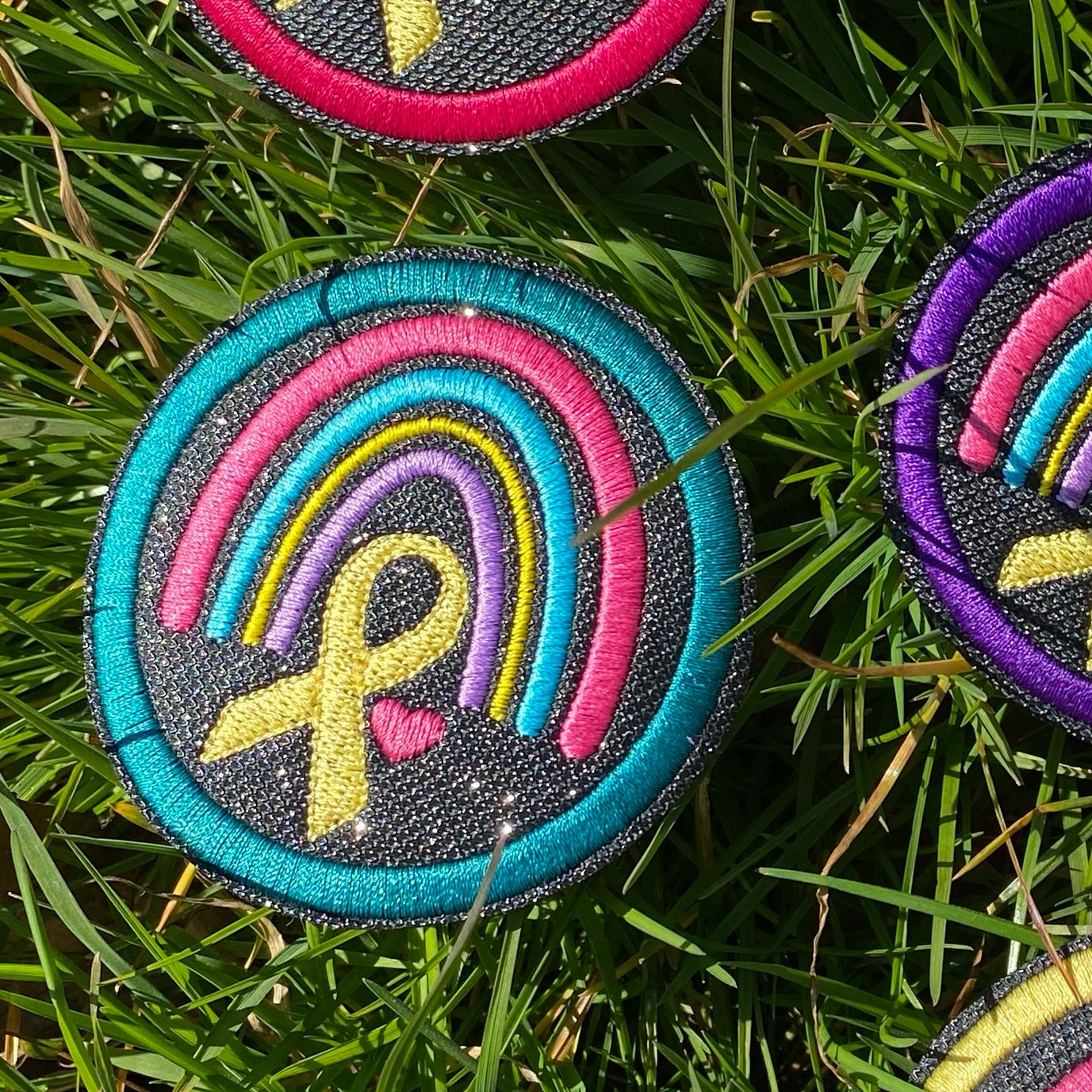KathieKreativ_Regenbogen_Handmade_patch_Aufnaeher_Applikation_Stickdatei_sticken_naehen