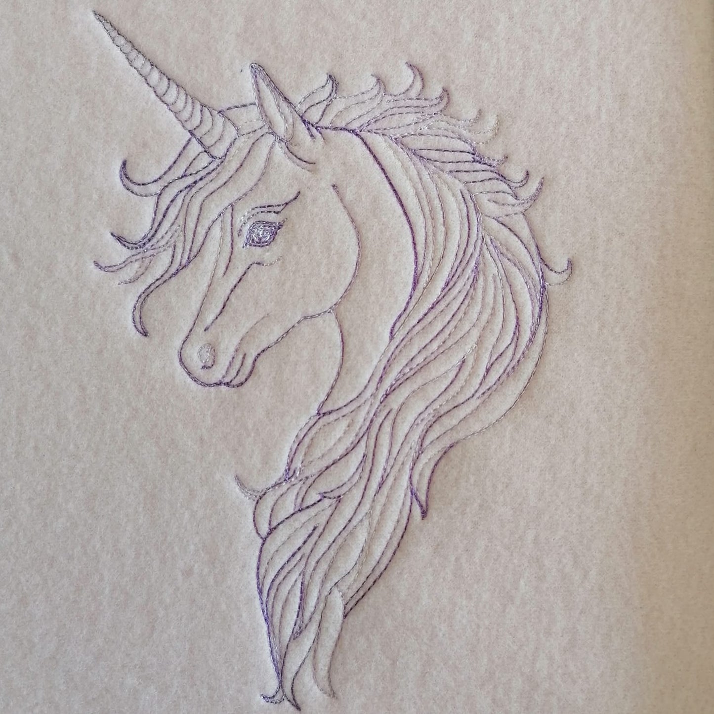 Einhorn_Redwork_Embroiderydesign_Unicorn_Regenbogen_Wolke_KathieKreativ_Stickdatei__sticken