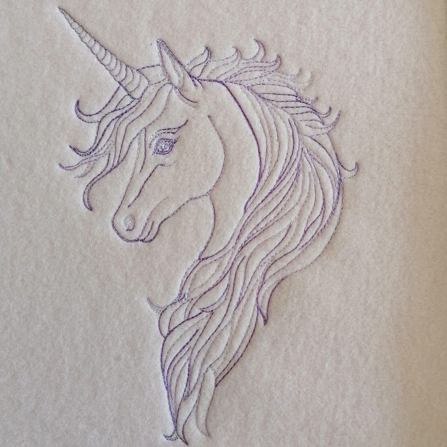 Einhorn_Redwork_Embroiderydesign_Unicorn_Regenbogen_Wolke_KathieKreativ_Stickdatei__sticken