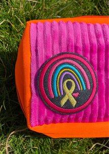 Patch: Endometriose Regenbogen Aufnäher 7cm - 🩷 Hot Pink oder Petrol 💙