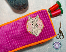 Laden Sie das Bild in den Galerie-Viewer, SD: Blumenkranz Hase Appli 13er