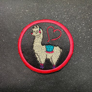 Farbenmix_KathieKreativ_Alpaka_Lama_Herz_Lamaka_Regenbogen_Handmade_patch_Aufnaeher_Applikation_Stickdatei_sticken_naehen_Lady