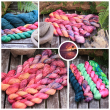 Laden Sie das Bild in den Galerie-Viewer, HW: Handgefärbte Sockenwolle &quot;Cari Grün&quot; 20g Minis