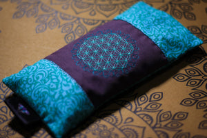 KathieKreativ_Augenkissen_gefuellt_Amethyst_Bergkristall_Bio_Blume_des_Lebens_Om_meditation_Meditieren___entspannung_entspannen_Kuehlend_Yoga_Yogakissen_Mint_lila_tuerkis_Meditationsk