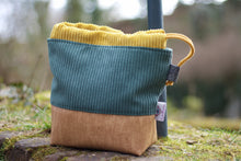 Laden Sie das Bild in den Galerie-Viewer, PT: (Unikat) gelb-grüne Kunstleder-Cord Projekttasche • Größe S 💚💛
