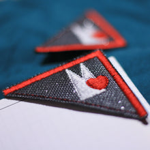 Laden Sie das Bild in den Galerie-Viewer, LeseEcken 2erSet - Kölner Dom mit Herz - Rot &amp; Wiess