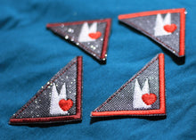 Laden Sie das Bild in den Galerie-Viewer, Lesezeichen_LeseEcken_personalisiert_Buecherliebe_Buch_Lesen_Buecher_Set_Geschenk_Unikat_ornament_Buecherwurm_Lesehilfe_rot_weiss_ein_koeln_koelsche_dom_KOeLNER_KOELN_daa1d4c1-640d-4ad0-92a1-90a367ecb33f