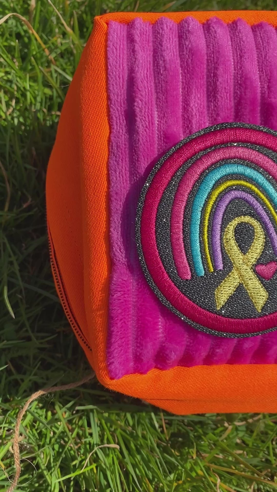KathieKreativ_Regenbogen_Handmade_patch_Aufnaeher_Applikation_Stickdatei_sticken_naehen