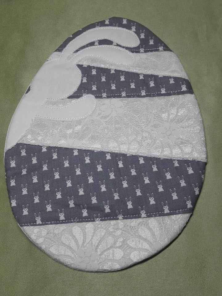 SD: ITH Patchwork Ei Hase Doodle 18er