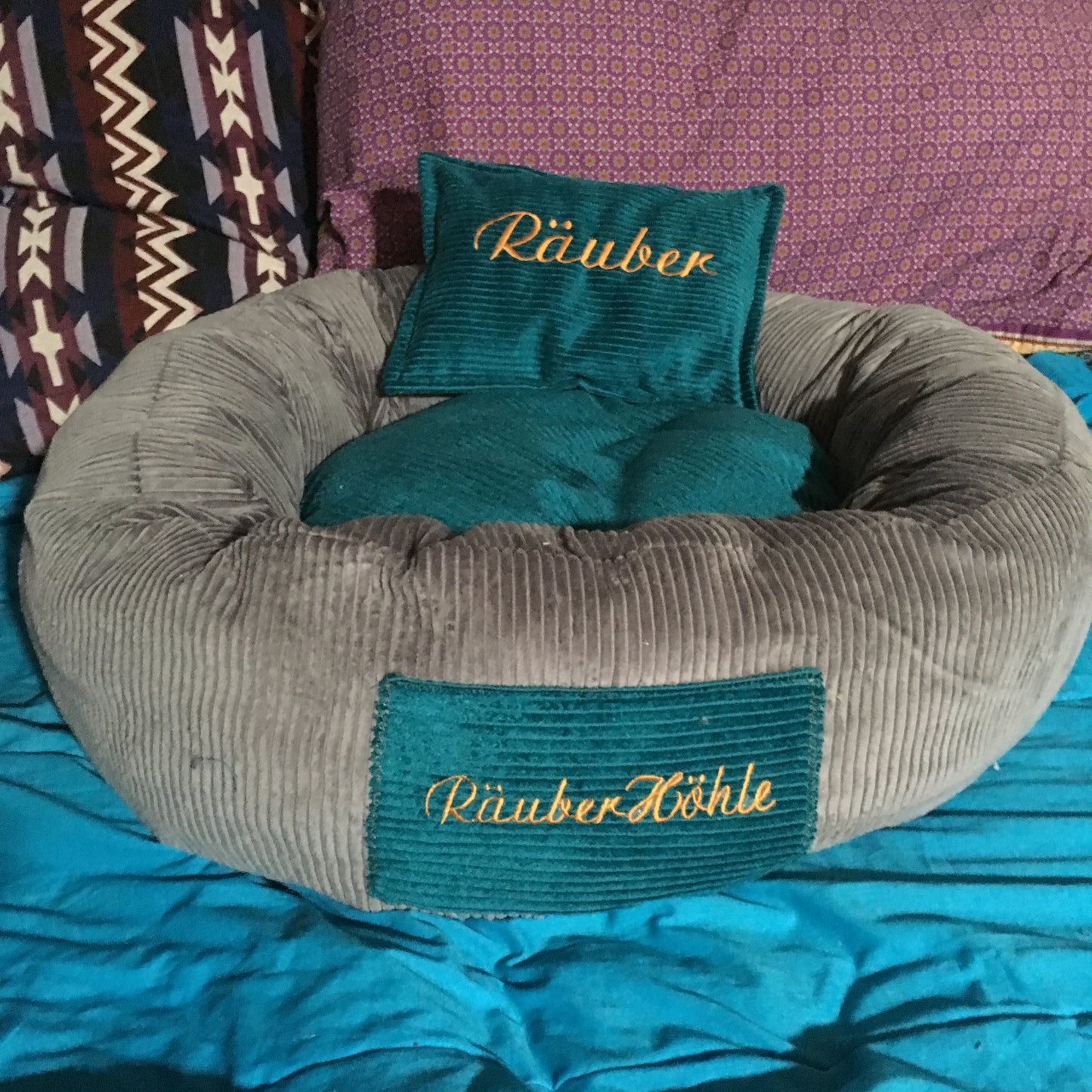 Hundebett S personalisiert + Kissen (Name)