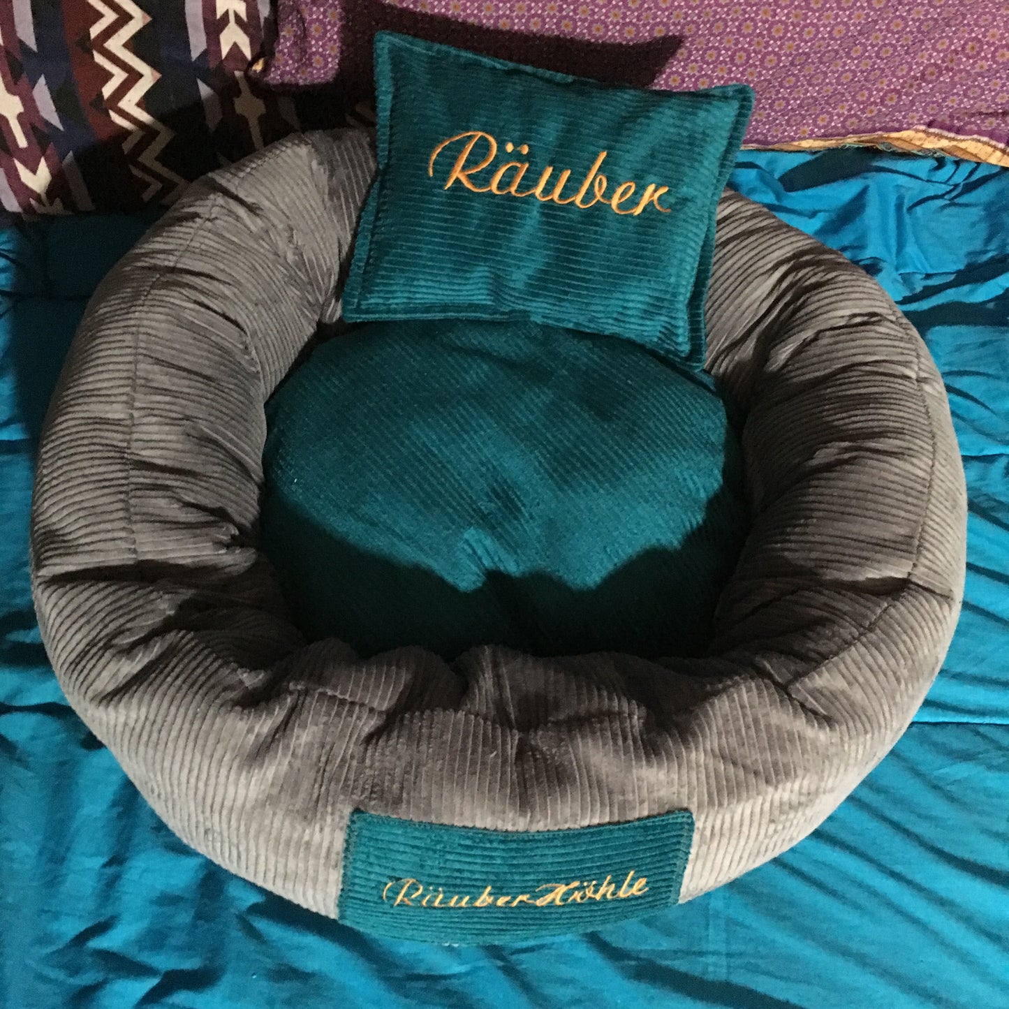 Hundebett M personalisiert + Kissen (Name)