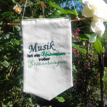 Laden Sie das Bild in den Galerie-Viewer, SD: Musik ist ein Universum voller Erinnerungen