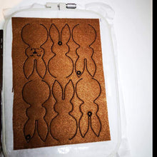 Laden Sie das Bild in den Galerie-Viewer, SD: (XXL-SET) 3x Hase 2021 + 3x Blanko- Anhänger &amp; Steckis 10er