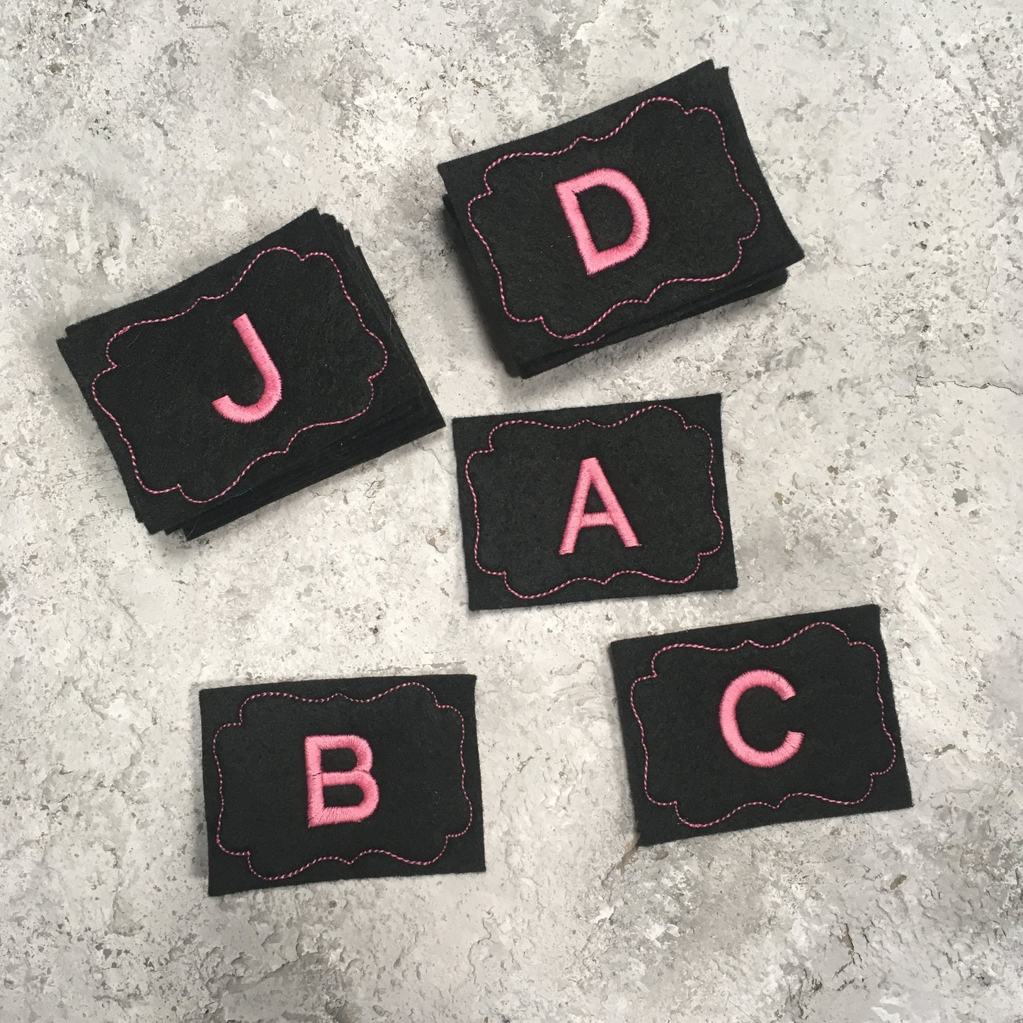 SD: [Set] Pin it Buchstaben (ITH) 10x10