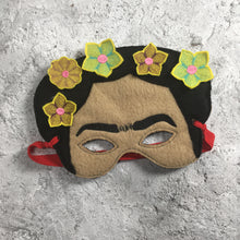 Laden Sie das Bild in den Galerie-Viewer, SD: Maske Frau ITH 20er
