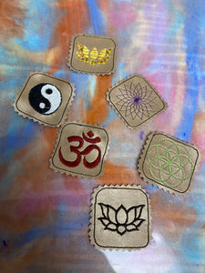 SD: (SET) Label Yoga